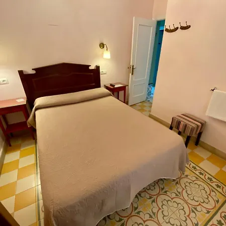 Πανσιόν Espana *